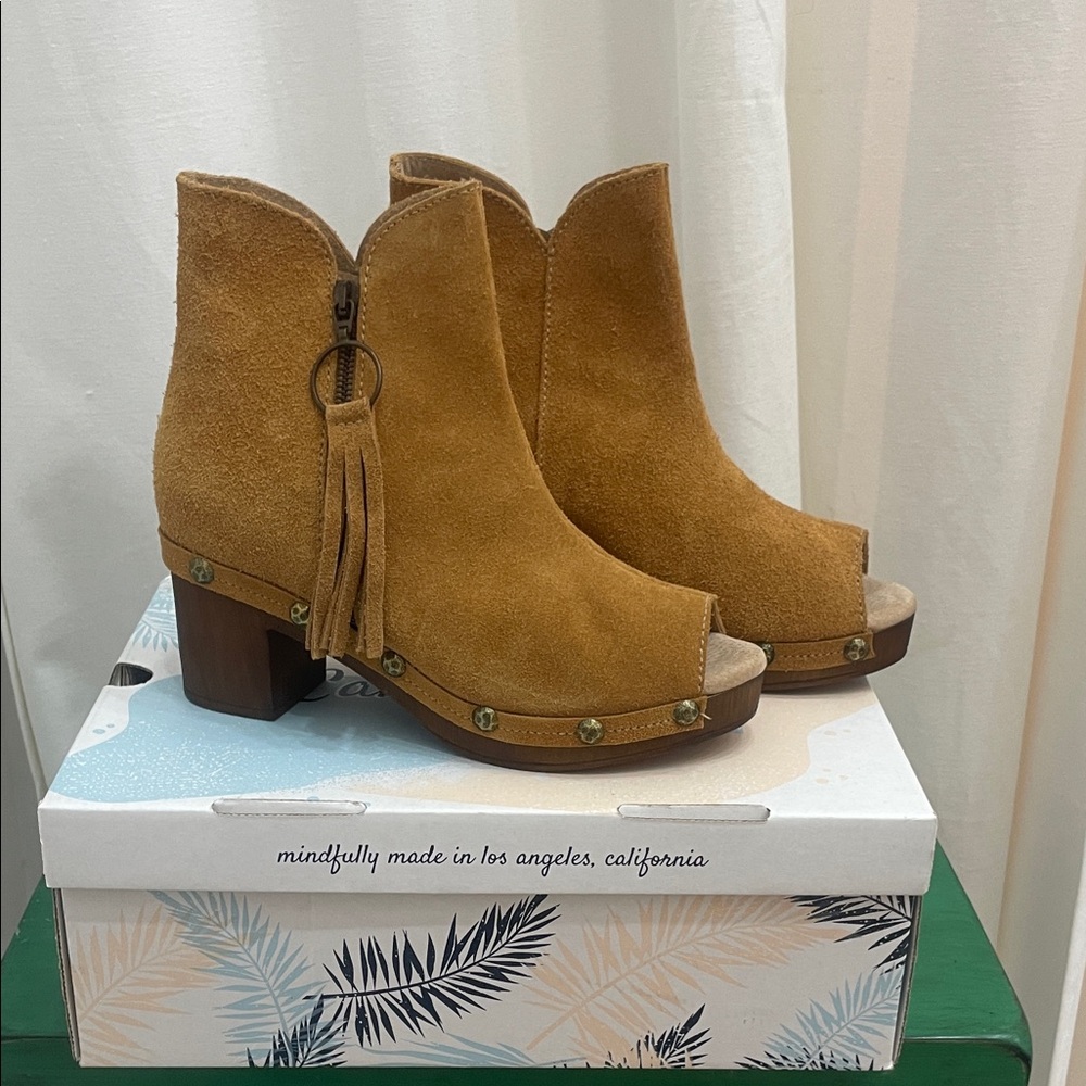 Honey Suede Fringe Ankle Boots